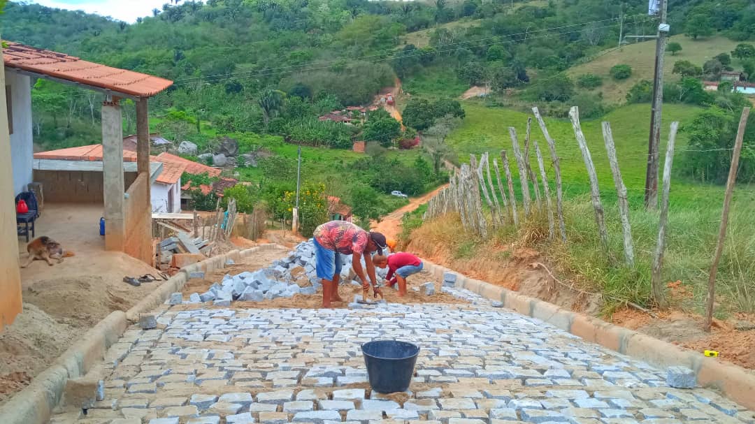 Programa Minha Rua sem lama e sem poeira chega à comunidade de Canabrava