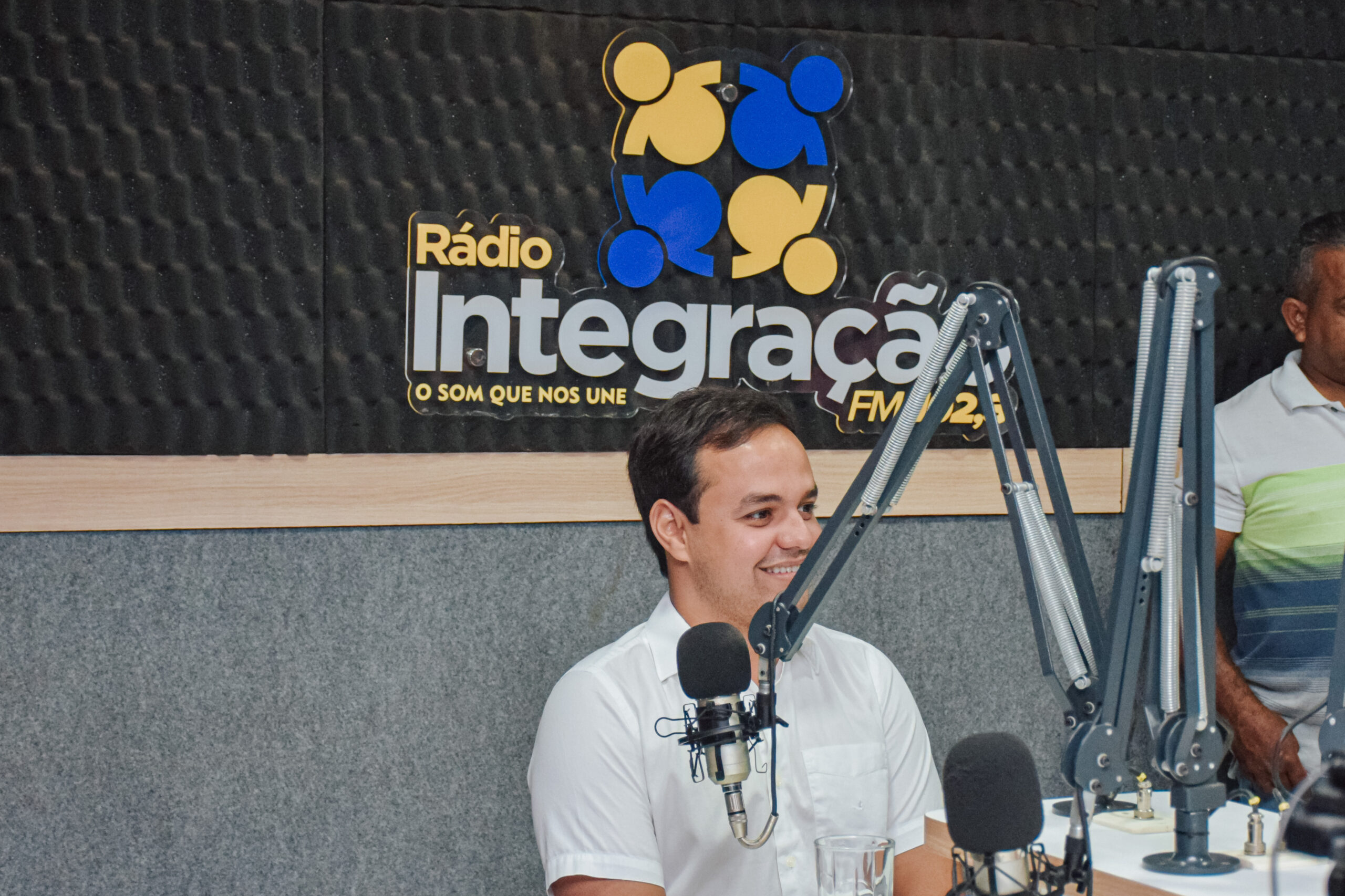 Prefeito Matheus Bezerra fala sobre o São João e perspectivas de gestão na Rádio Integração